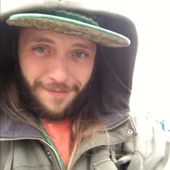 Meet your Posher, Clint - Picture 2 of 2